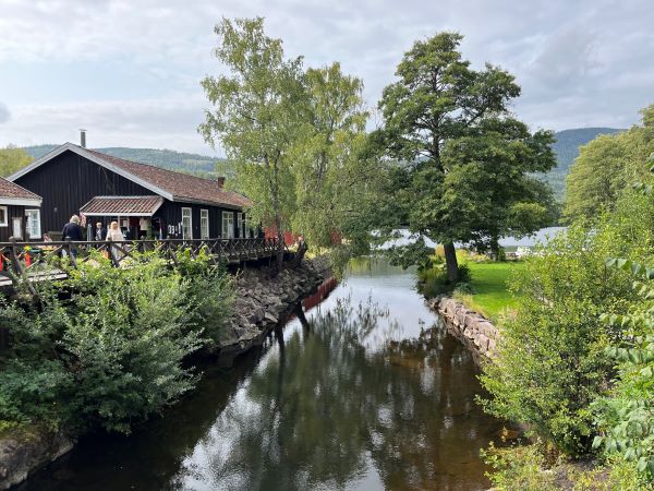 Idyll ved Eidsfos Lanhandel r