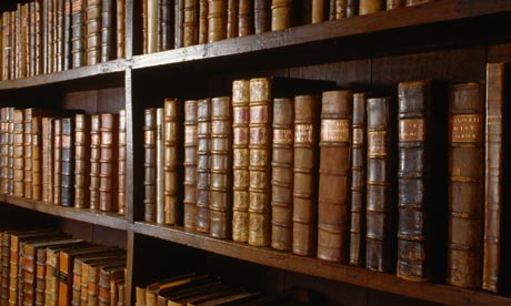 Old-books-on-shelves-0012